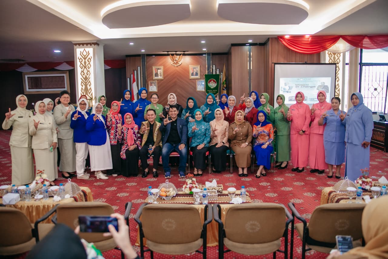 Seminar ‘Women In Charge’: Purnama Wulan Sari Ajak Perempuan Lampung Memimpin dengan Hati dan Berkarya dengan Aksi